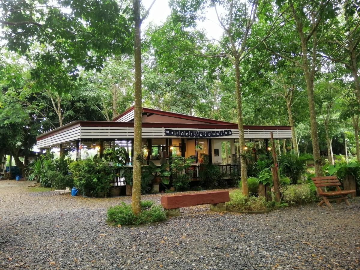 Sameikei Homestay Phrae Exterior foto